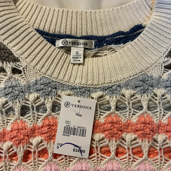 Multi-Color Short-Sleeve Knit Blouse - Picture 3 of 6